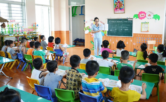Trẻ em thuộc đối tượng phổ cập gi&aacute;o dục mầm non cho trẻ 5-6 tuổi được miễn, giảm, hỗ trợ học ph&iacute;