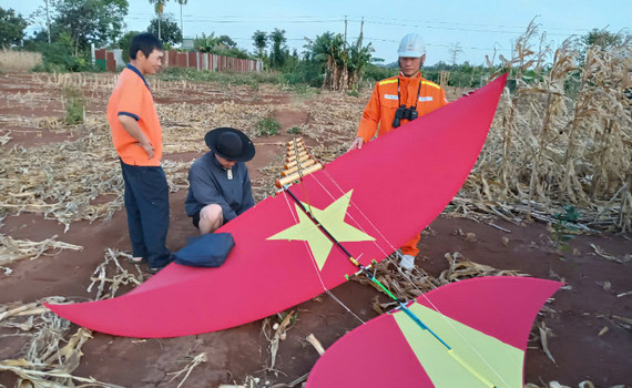 Cảnh b&aacute;o nguy cơ sự cố từ vi phạm h&agrave;nh lang lưới điện cao &aacute;p