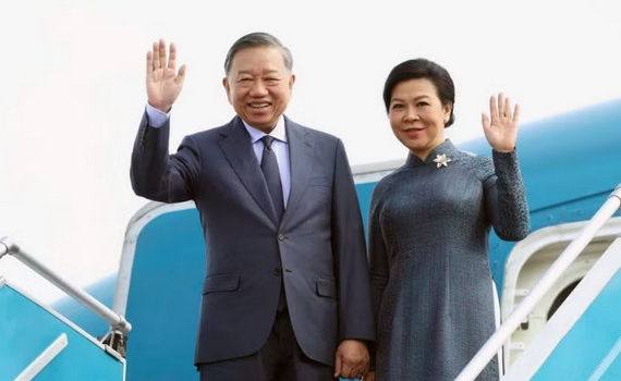 Tổng B&iacute; thư, Chủ tịch nước T&ocirc; L&acirc;m c&ugrave;ng Phu nh&acirc;n l&ecirc;n đường thăm Nga, Ph&aacute;p v&agrave; dự Hội nghị Thượng đỉnh Kh&ocirc;ng gian vũ trụ