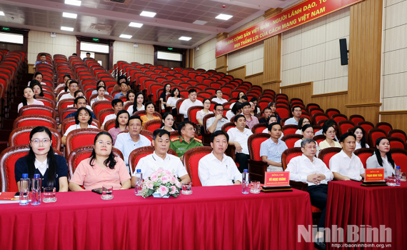 Khai giảng Lớp Trung cấp l&yacute; luận ch&iacute;nh trị K2.B05 kh&oacute;a học 2026 - 2028