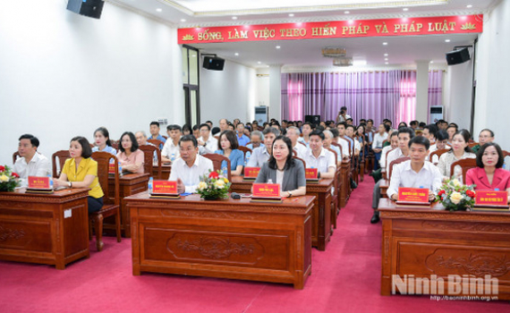 Đồng ch&iacute; Phạm Thị B&iacute;ch Thảo được hiệp thương cử giữ chức Ph&oacute; Chủ tịch Ủy ban MTTQ Việt Nam tỉnh nhiệm kỳ 2025-2030