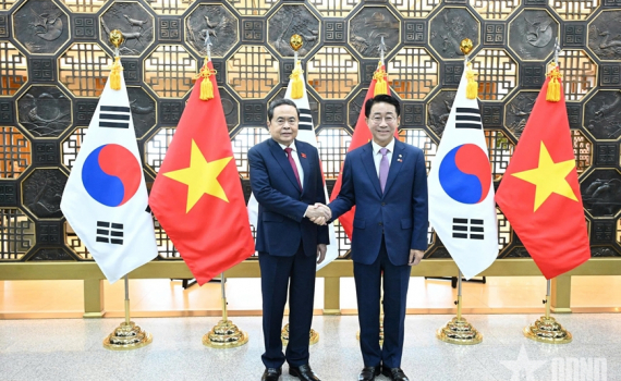 Chủ tịch Quốc hội Trần Thanh Mẫn hội đ&agrave;m với Chủ tịch Quốc hội H&agrave;n Quốc Cho Jeong Sik