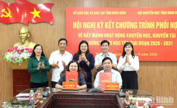 K&yacute; kết Chương tr&igrave;nh phối hợp đẩy mạnh c&ocirc;ng t&aacute;c khuyến học, khuyến t&agrave;i, x&acirc;y dựng x&atilde; hội học tập giai đoạn 2026-2031