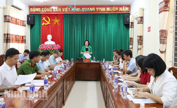 Đo&agrave;n đại biểu Quốc hội tỉnh khảo s&aacute;t t&igrave;nh h&igrave;nh thi h&agrave;nh Luật Xử l&yacute; vi phạm h&agrave;nh ch&iacute;nh tại phường Tam Ch&uacute;c