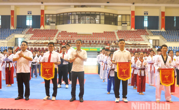 150 vận động vi&ecirc;n Taekwondo tranh t&agrave;i tại Đại hội Thể dục thể thao tỉnh Ninh B&igrave;nh lần thứ I