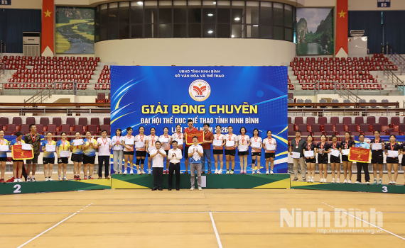 Chung kết v&agrave; trao giải m&ocirc;n B&oacute;ng chuyền Đại hội Thể dục thể thao tỉnh lần thứ I