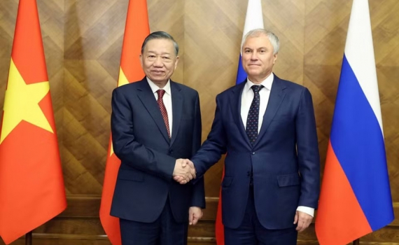 Tổng B&iacute; thư, Chủ tịch nước T&ocirc; L&acirc;m hội kiến Chủ tịch Duma Quốc gia Nga Vyacheslav Volodin