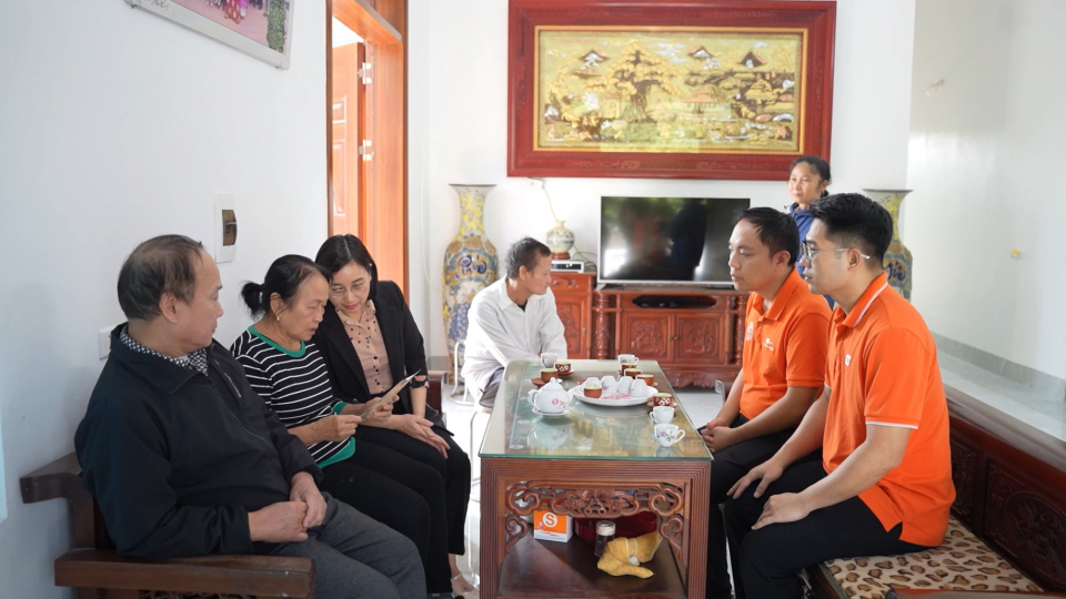 H&agrave;nh tr&igrave;nh t&igrave;m lại b&oacute;ng h&igrave;nh liệt sĩ