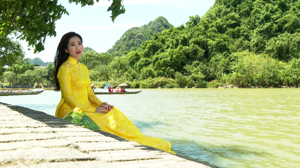 Về miền d&acirc;n ca