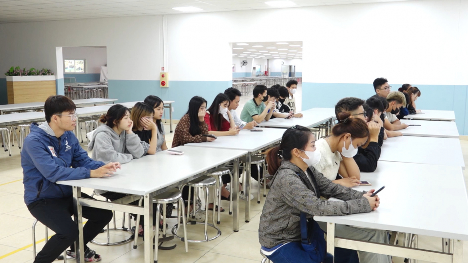 Nhu cầu tuyển dụng lao động trong doanh nghiệp