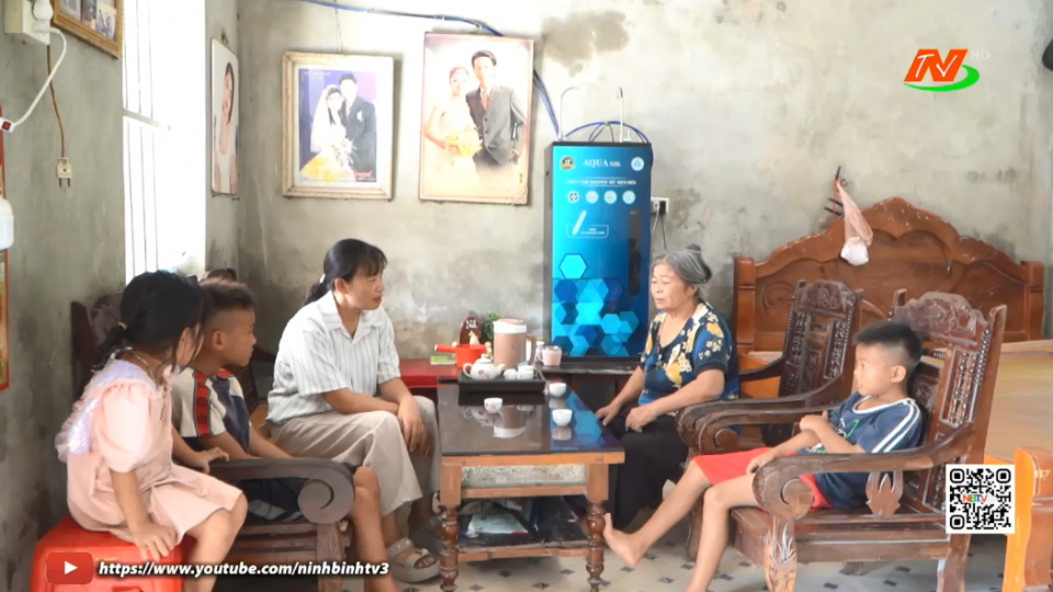 Hỗ trợ người cao tuổi vượt l&ecirc;n ho&agrave;n cảnh