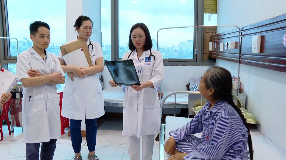 Những chiến sỹ &aacute;o trắng - Lặng thầm v&igrave; sức khỏe nh&acirc;n d&acirc;n