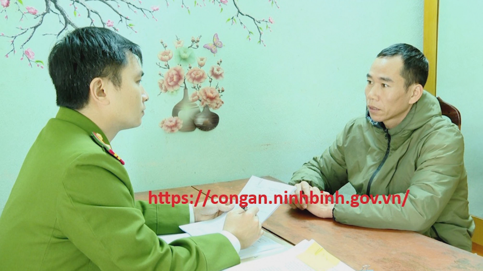 C&ocirc;ng an th&agrave;nh phố Hoa Lư bắt giữ 2 đối tượng cướp giật t&agrave;i sản - B&aacute;o v&agrave; Ph&aacute;t thanh - Truyền h&igrave;nh Ninh B&igrave;nh    