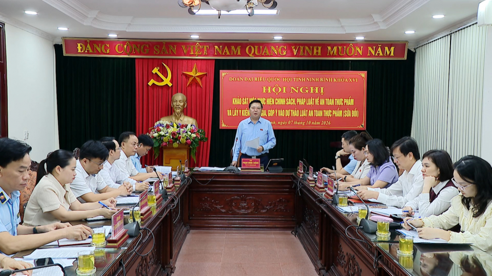 Khảo s&aacute;t việc thực hiện ch&iacute;nh s&aacute;ch, ph&aacute;p luật về an to&agrave;n thực phẩm