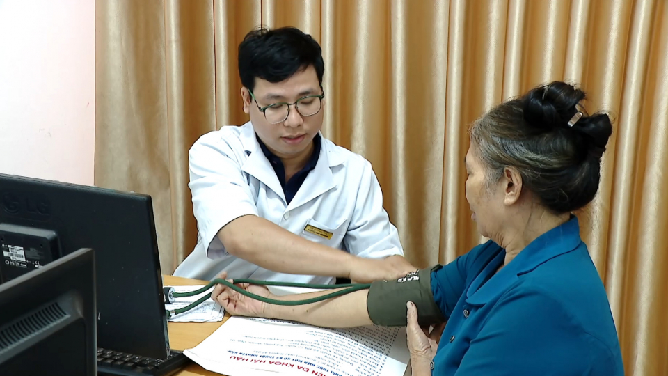 Thu h&uacute;t nguồn nh&acirc;n lực y tế chất lượng cao