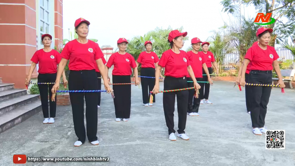 Vai tr&ograve; của chi bộ th&ocirc;n, tổ d&acirc;n phố trong n&acirc;ng cao đời sống cho người d&acirc;n