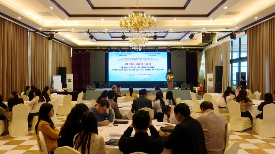 Tăng cường lối sống xanh, th&uacute;c đẩy sản xuất v&agrave; ti&ecirc;u d&ugrave;ng bền vững