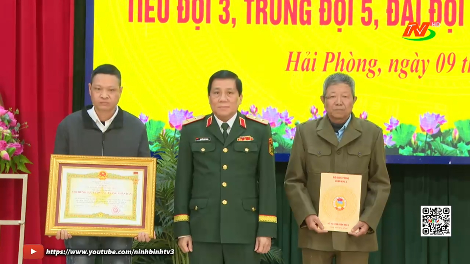 Lễ truy tặng danh hiệu Anh h&ugrave;ng LLVT nh&acirc;n d&acirc;n cho thượng sĩ Vũ Văn B&igrave;nh