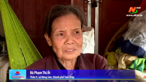  Hỗ trợ gia đ&igrave;nh b&agrave; Phạm Thị Ất, x&atilde; Đ&ocirc;ng Sơn, th&agrave;nh phố Tam Điệp