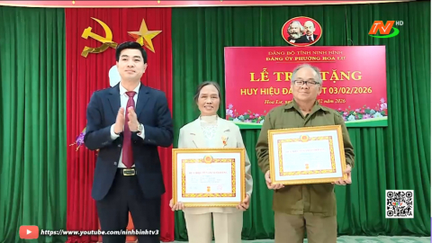 Tự h&agrave;o v&agrave; vững tin theo Đảng quang vinh