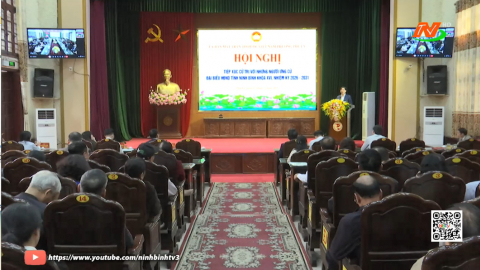 Tiếp x&uacute;c giữa cử tri với người ứng cử đại biểu hội đồng nh&acirc;n d&acirc;n tỉnh tại phường Phủ L&yacute;