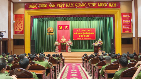 C&ocirc;ng bố Quyết định bổ nhiệm Ph&oacute; Gi&aacute;m đốc C&ocirc;ng an tỉnh Ninh B&igrave;nh
