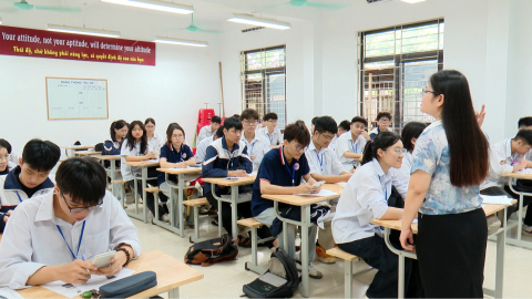  Thi đua dạy tốt, học tốt theo lời B&aacute;c dạy