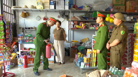 Chung tay giữ b&igrave;nh y&ecirc;n x&oacute;m l&agrave;ng