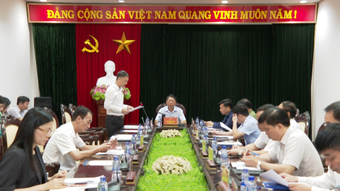 Hội nghị b&aacute;o c&aacute;o tiến độ triển khai c&aacute;c hoạt động Tuần Du lịch Ninh B&igrave;nh năm 2026
