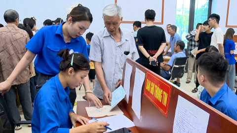 S&ocirc;i nổi c&aacute;c hoạt động t&igrave;nh nguyện h&egrave;