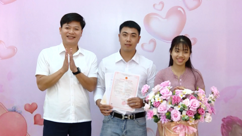 X&acirc;y dựng m&ocirc; h&igrave;nh ch&iacute;nh quyền th&acirc;n thiện v&igrave; nh&acirc;n d&acirc;n phục vụ