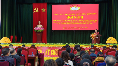 Tiếp x&uacute;c giữa cử tri với người ứng cử đại biểu Quốc hội, đại biểu HĐND tỉnh kh&oacute;a XVI tại Quỳnh Lưu
