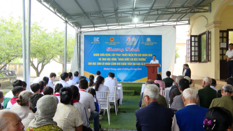 Kh&aacute;m chữa bệnh, cấp ph&aacute;t thuốc miễn ph&iacute; cho người d&acirc;n