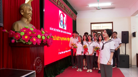 Ph&aacute;t triển Đảng vi&ecirc;n trong học sinh