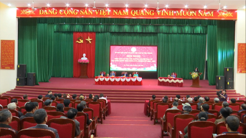 Tiếp x&uacute;c giữa cử tri với người ứng cử đại biểu Quốc hội kh&oacute;a XVI tại x&atilde; T&acirc;n Thanh
