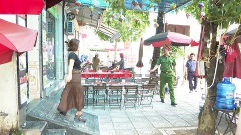 Giải tỏa h&agrave;nh lang ATGT n&uacute;t giao L&ecirc; C&ocirc;ng Thanh v&agrave; đường ĐT 493B