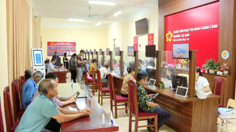 N&acirc;ng cao chất lượng đội ngũ c&aacute;n bộ cơ sở theo tinh thần Nghị quyết số 17-NQ/TU của Ban Thường vụ Tỉnh ủy