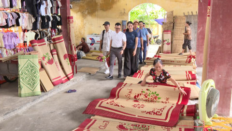 Chợ qu&ecirc; &ndash; Giữ hồn văn h&oacute;a l&agrave;ng