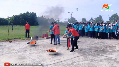 Chương tr&igrave;nh gi&aacute;o dục trải nghiệm, hướng dẫn kỹ năng an to&agrave;n