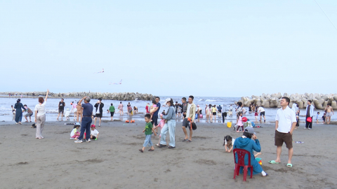 Ph&aacute;t huy tiềm năng du lịch biển