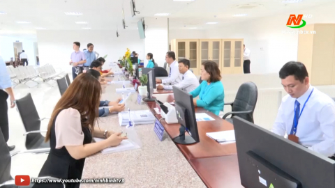 Bỏ chứng chỉ ngoại ngữ, tin học với một số c&ocirc;ng chức, vi&ecirc;n chức