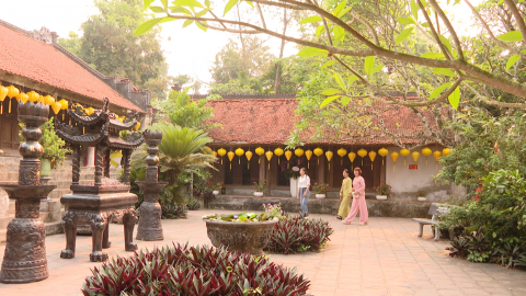  Những pho tượng kim cương ch&ugrave;a Long Đọi Sơn