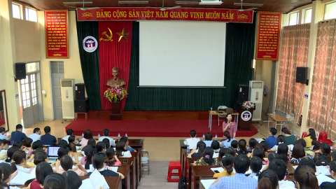 Ng&agrave;nh gi&aacute;o dục ch&uacute; trọng tập huấn thay s&aacute;ch gi&aacute;o khoa theo chương tr&igrave;nh GDPT 2018