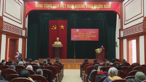 Chương tr&igrave;nh " Xu&acirc;n đo&agrave;n kết - Tết y&ecirc;u thương " tại huyện Hoa Lư