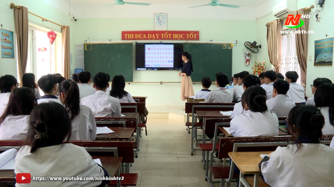 Tăng cường tuy&ecirc;n tuyền an to&agrave;n giao th&ocirc;ng cho học sinh