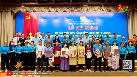 C&ocirc;ng đo&agrave;n phường Nam Hoa Lư ph&aacute;t động th&aacute;ng c&ocirc;ng nh&acirc;n v&agrave; th&aacute;ng h&agrave;nh động về ATVSLĐ