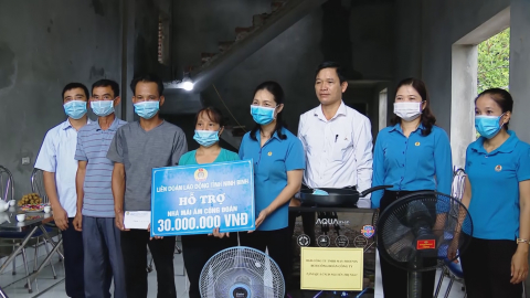 Chương tr&igrave;nh " M&aacute;i ấm c&ocirc;ng đo&agrave;n " ở th&agrave;nh phố Tam Điệp