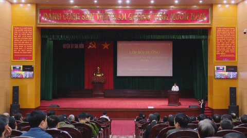 Gia Viễn bồi dưỡng nghiệp vụ c&ocirc;ng t&aacute;c tổ chức x&acirc;y dựng Đảng