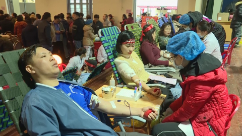 Hiến m&aacute;u cứu người, trao th&ecirc;m cơ hội sống cho người bệnh