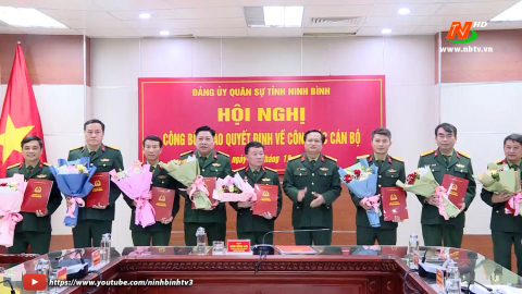 Đảng uỷ Qu&acirc;n sự tỉnh trao quyết định điều động, bổ nhiệm c&aacute;n bộ